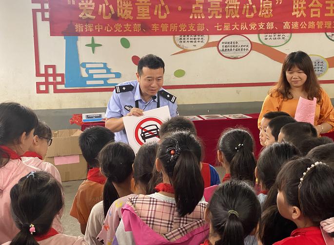 广西发现新物种阳朔风筝果，探索指南与认识手册