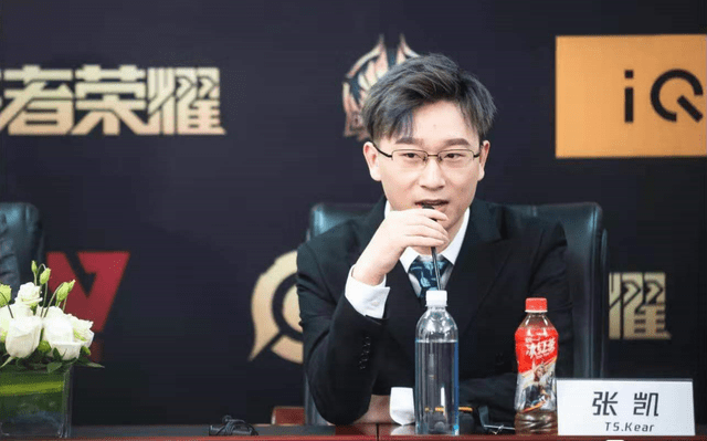 涂磊揭秘大蓝小巷独特风味，爆料背后的拘留真相！