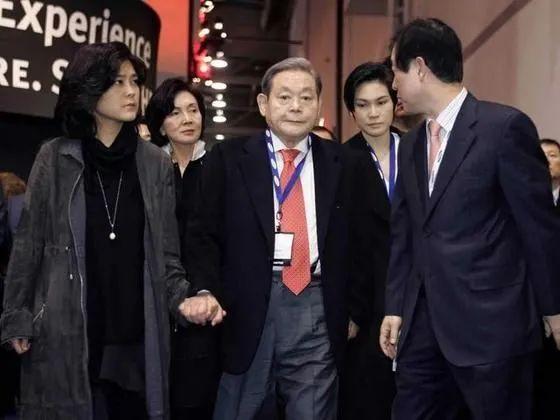 科技重塑跨省闪婚悲剧，体验最新产品，开启新纪元新思考
