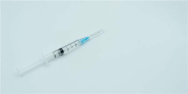 央视曝光，免费注射干细胞骗局，揭示生命科学虚假曙光，公众需警惕