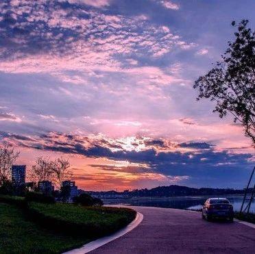 楚雄市公租房最新动态，与自然美景的浪漫邅启，公租房建设新进展！