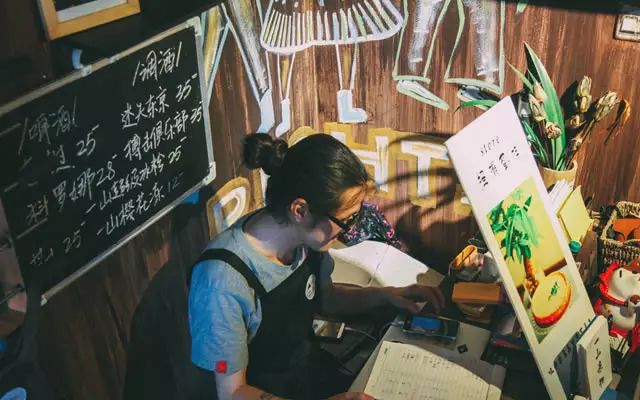 探索隐藏宝藏，最新机器与特色小店的奇妙之旅