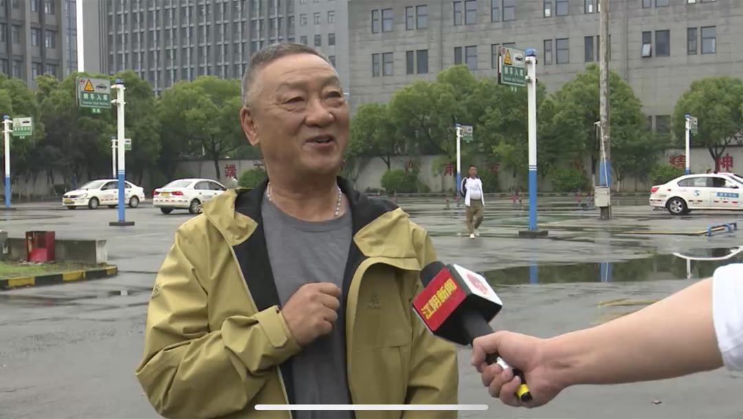 联通最新套餐，励志之旅，拥抱变化，成就无限可能