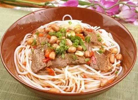合生元米粉最新事件，小巷美食探秘，揭示合生元米粉新动态