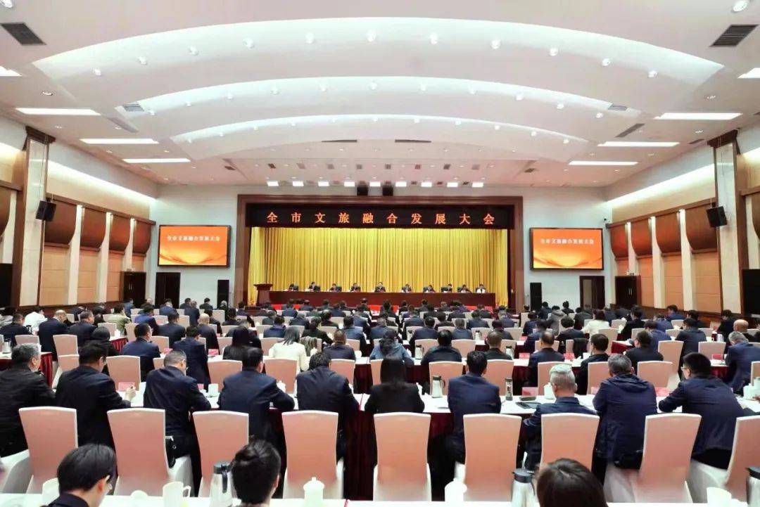 各省常委最新名单公布，科技融合引领智能新时代发展！
