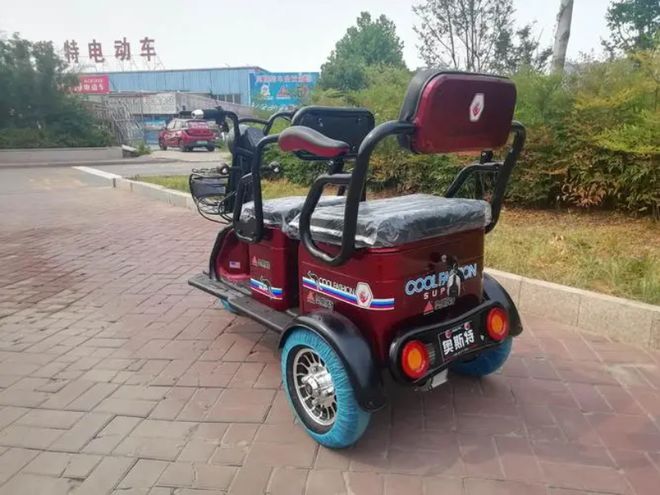 最新油电双动力三轮车的崛起及其影响