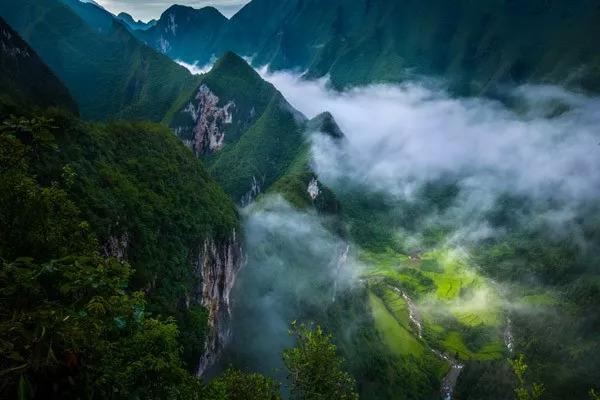 时空猎人银汉版最新下载，探索小巷神秘宝藏的冒险旅程！