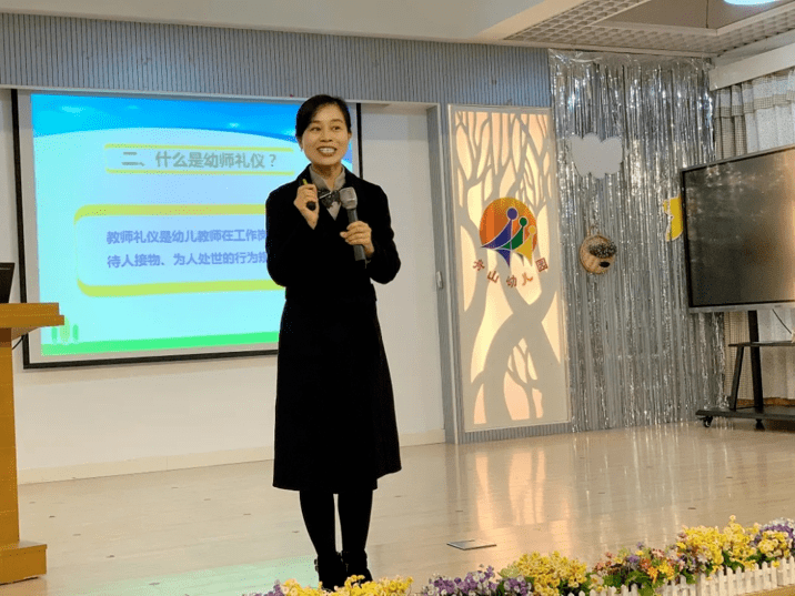 最新礼仪培训，探索自然美景的心灵之旅，寻找平和与宁静的启示