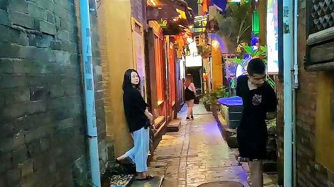 小巷深处的特色小店揭秘，最新搭讪技巧大揭秘