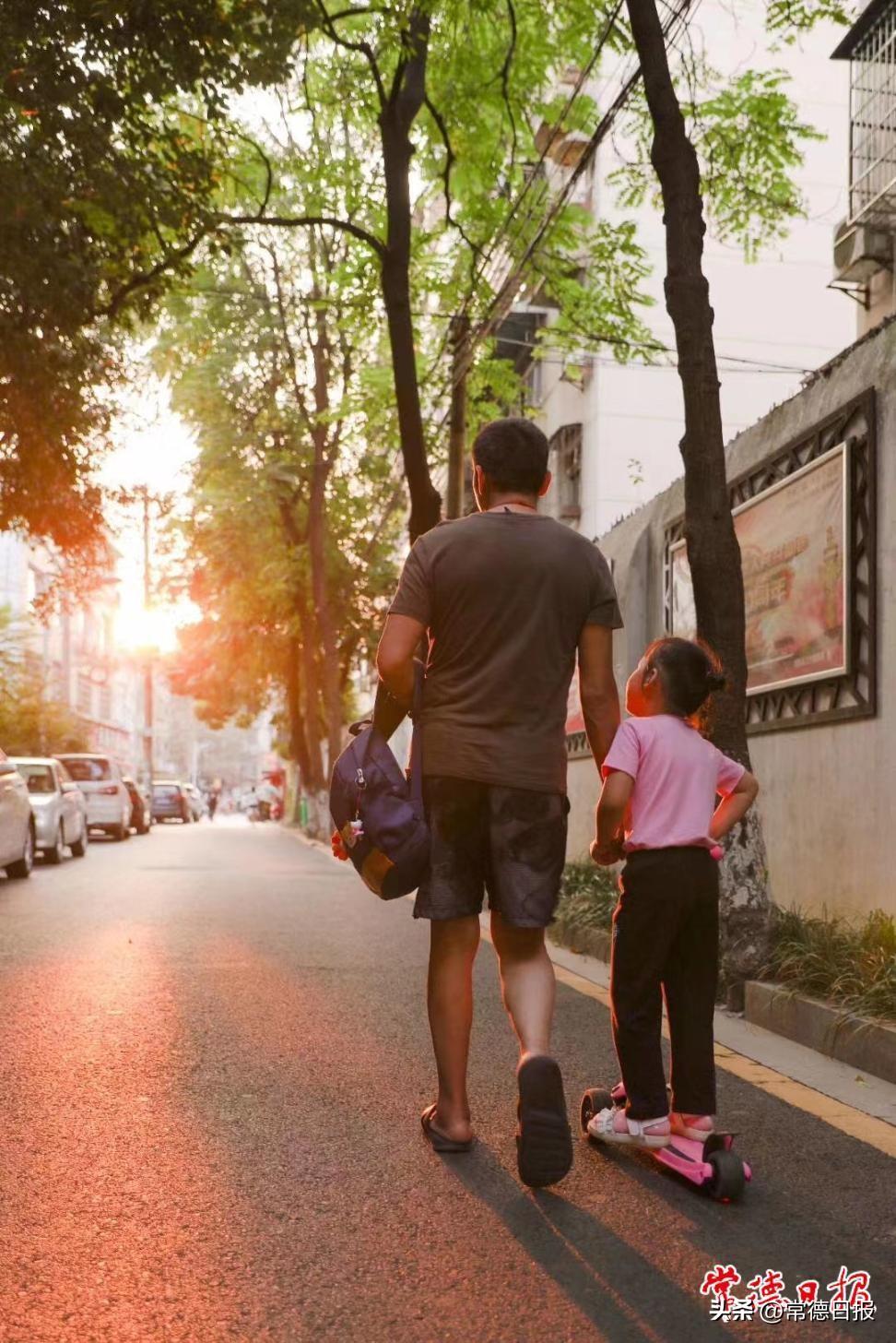 特色小店隐藏宝藏，小巷中的盈利惊喜之旅
