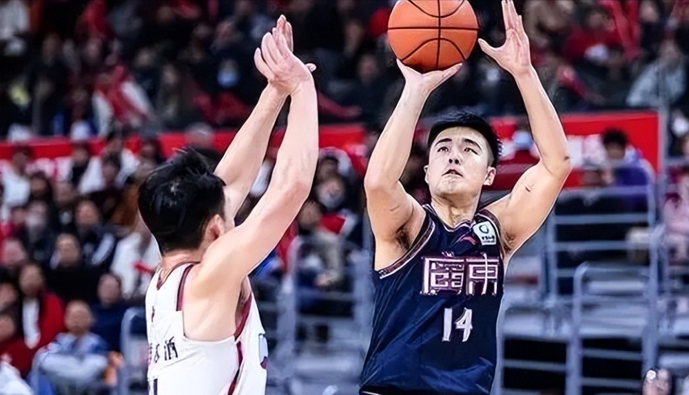广东宏远最新中锋动态及自然美景之旅，探寻内心宁静与平和之旅