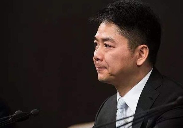 刘强东股票背后的故事，小巷中的隐藏宝藏揭秘