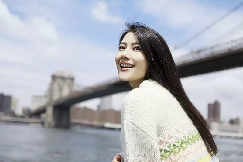 Liz最新自拍分享，日常小确幸与友情的温馨瞬间
