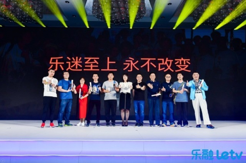 科技巅峰之作，前所未有的高科技产品体验报告