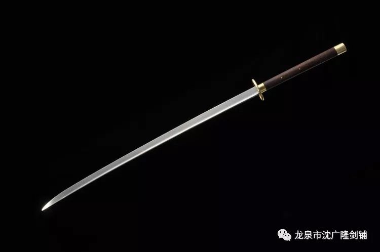 探索现代宝剑工艺之巅，宝剑大师最新力作