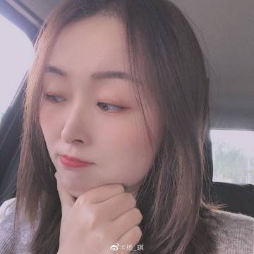 杨琪最新日常故事，城市彩虹友情记