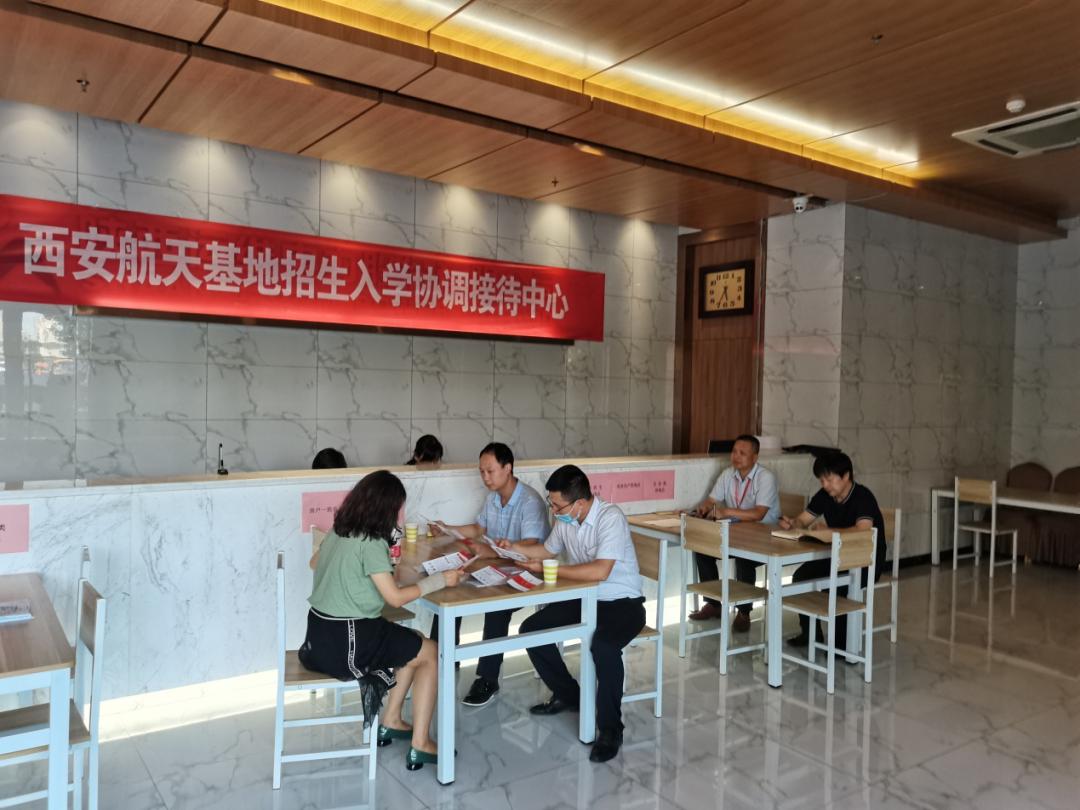 一杯中的温情与欢笑，最新喝酒法则