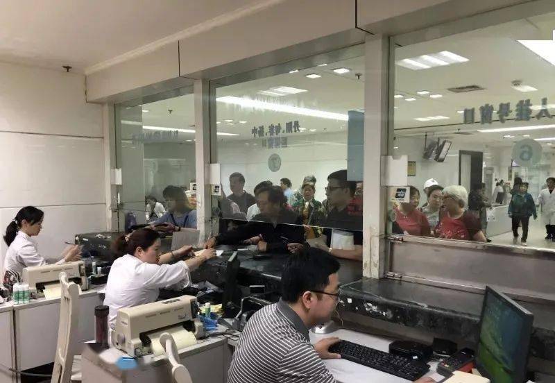 浙江最新人事,浙江最新人事，变化中的力量，自信与成长的旋律