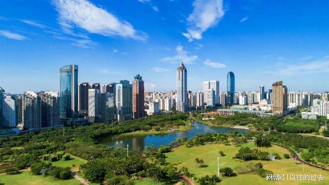 海南人才落户最新日常故事，小城的温暖拥抱之路