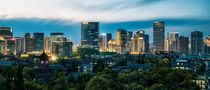 大同市最新楼价变化，城市变迁与自我成长之路