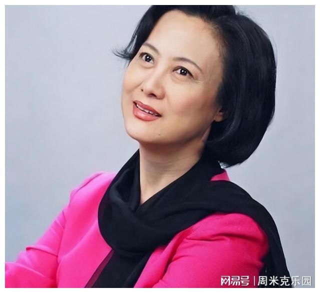 王海燕，励志演员的成长之路与自信之光