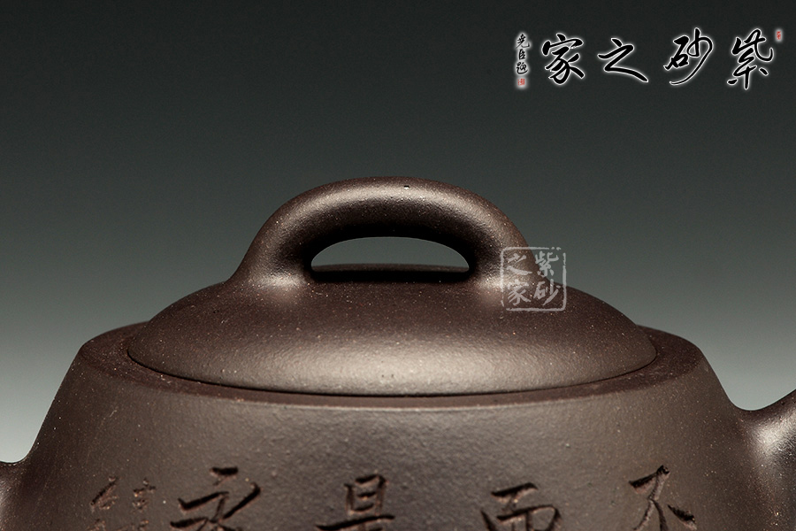 卢永强最新紫砂壶创作，传统与现代的完美融合风采展示
