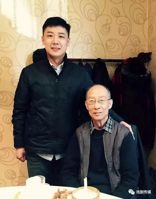 薛飞，演艺之路的闪耀之星