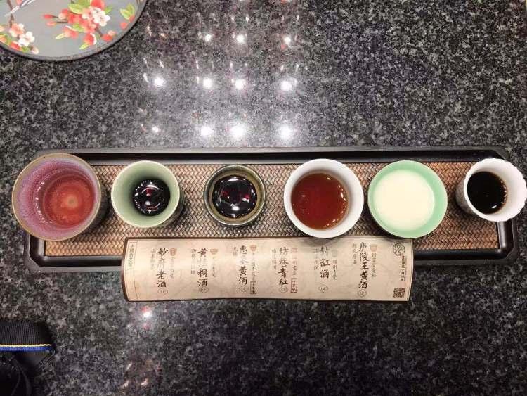 探索宜宾小巷风情小店，最新店面出租信息