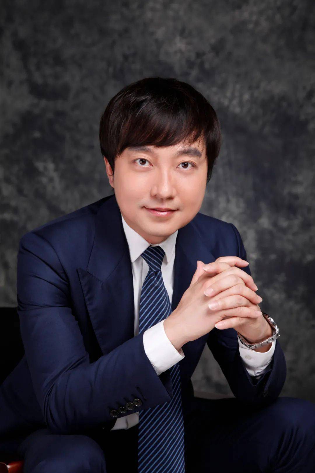翁家明科技新品发布，引领未来生活新潮的演员翁家明科技产品重磅推出
