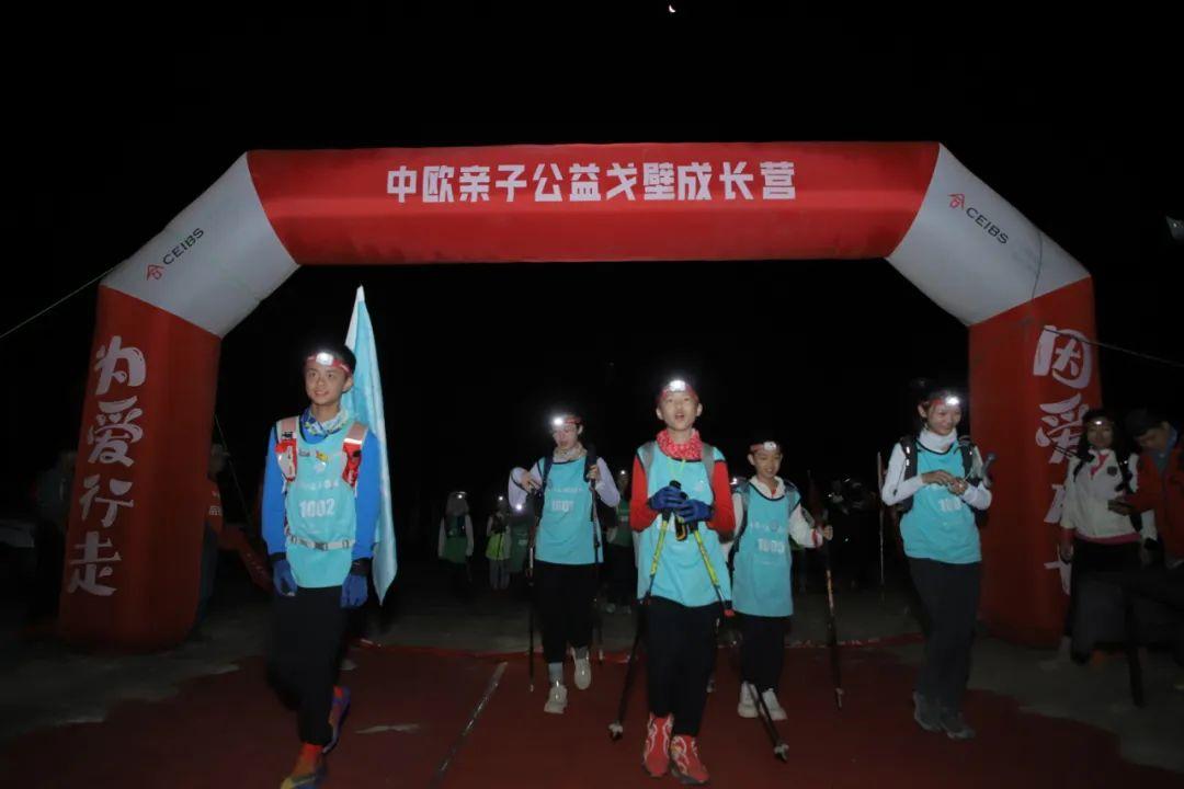 口袋妖怪漆黑幻影最新版，小巷神秘宝藏探索之旅