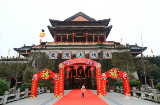 横店最新动态，影视产业繁荣背后的挑战与机遇