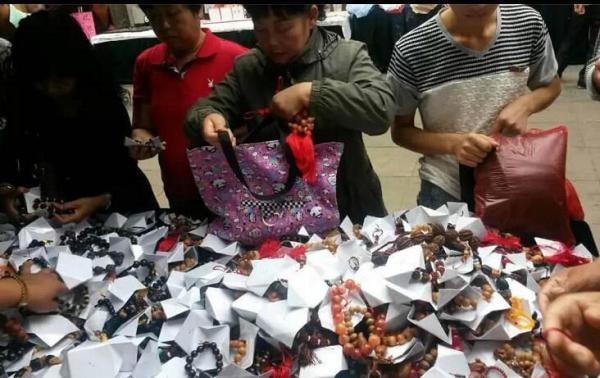 跑江湖摆地摊最新产品，创业者的热门新选择