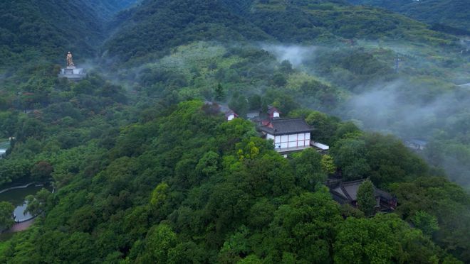 新密独院出售最新信息及探索自然美景之旅，寻找内心平和的旅程