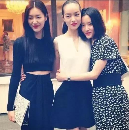 倪妮最新街拍，自然美景之旅，探寻内心的宁静与平和