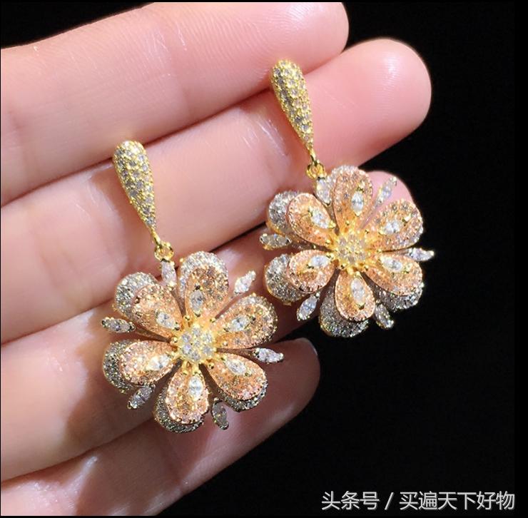 最新黄金耳环款式图片，自然美景之旅与时尚耳环的完美结合探索