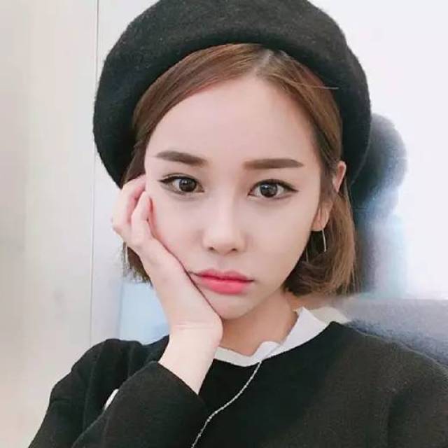 科技与时尚融合下的女性发型潮流，2017年最新发型女流行趋势解析