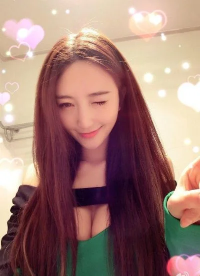 王明明最新日常趣事揭秘
