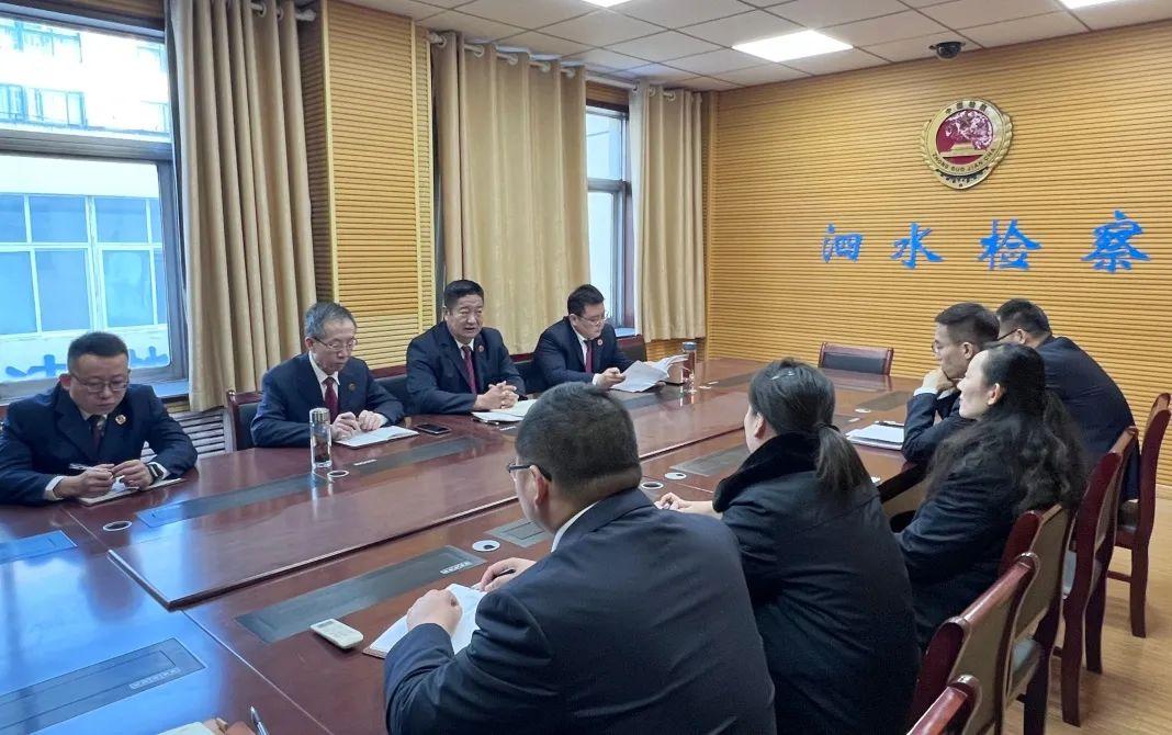 最新政治热词下的态势与观点深度探讨