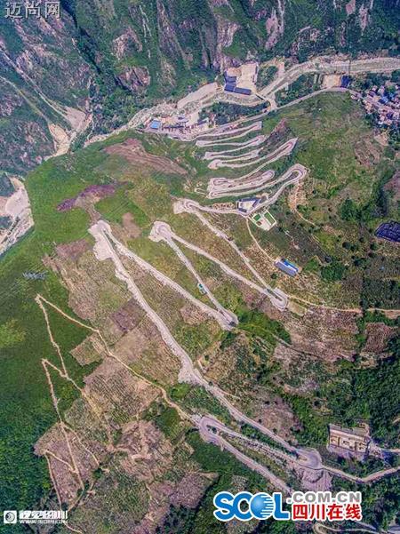 雅安到泸定路况更新，路上的温情与陪伴