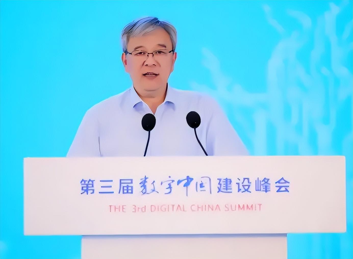 褚健最新动态，引领新时代的自信与成就感，展现变化中的力量