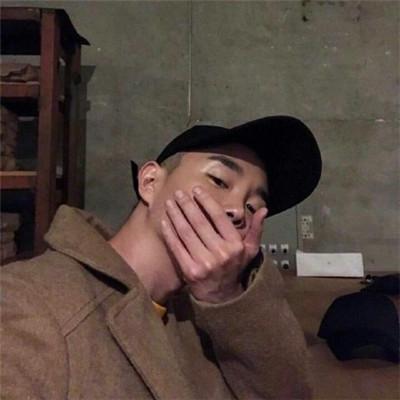 时尚潮流下的男生头像演变与选择，最新版男生头像精选